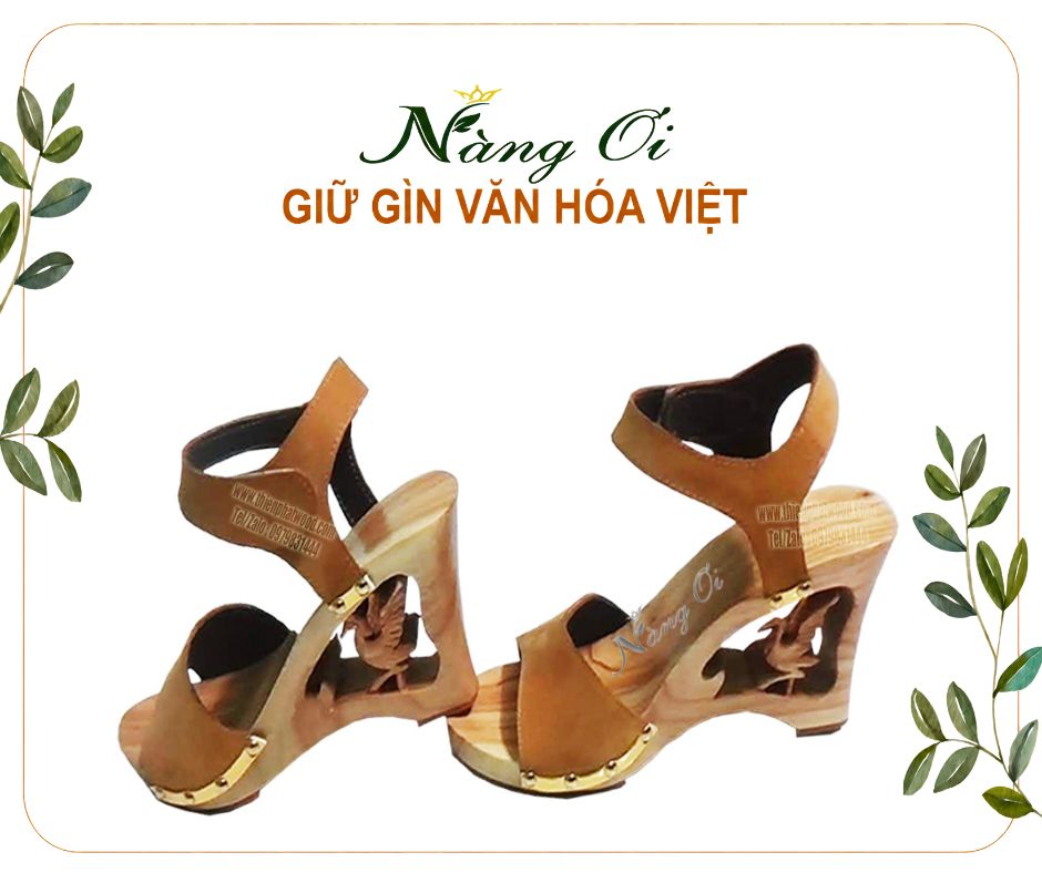 guốc gỗ chạm khắc chim phượng hoàng mang ý nghĩa của sự cao quý
